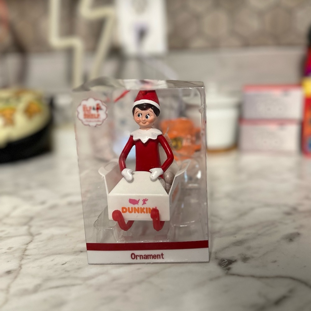 Dunkin’ Donuts x Elf on the shelf ornament
